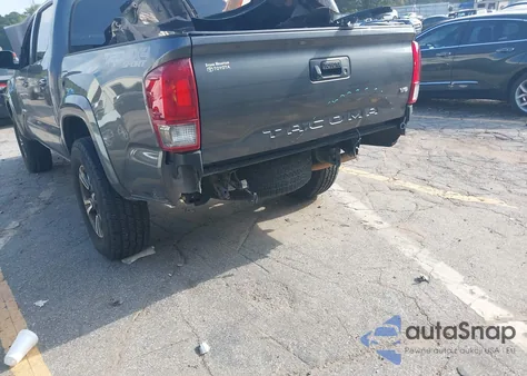 2017 Toyota Tacoma Trd Sport z USA, uszkodzony, nr VIN 3TMCZ5AN7HM115200